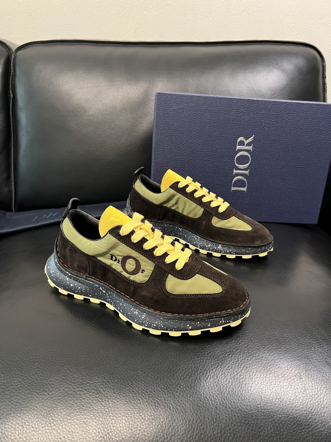 Dior 顶级工艺品 迪奥  专柜同步 原厂配置，意大利进口原版牛皮面料，透气舒适进口水染牛里垫，鞋底：