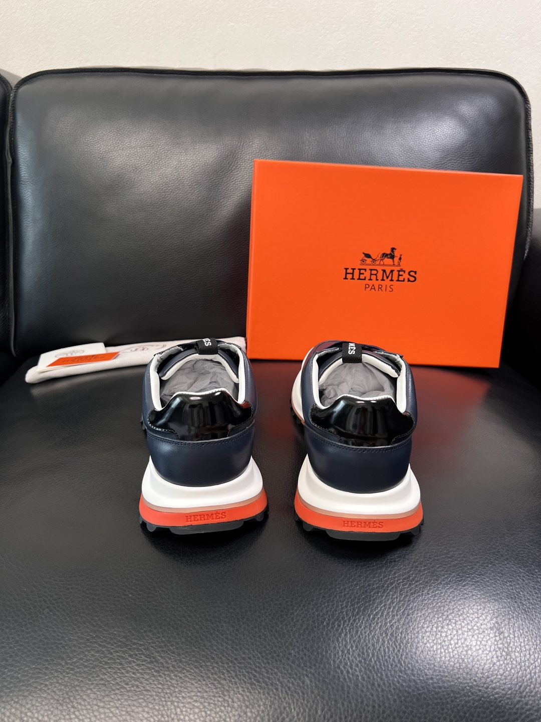 Hermes  高品质  顶级工艺品  爱马仕 专柜同步发售原厂配置，意大利进口原版牛皮面料，高品质拼接