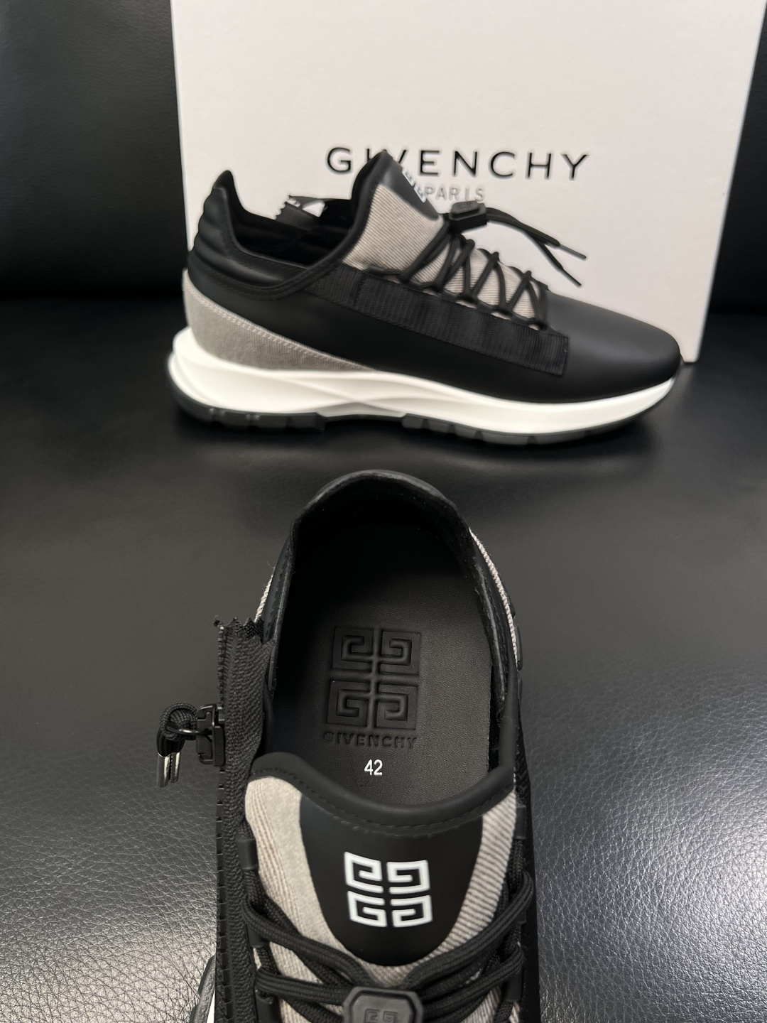 Givenchy  高品质   顶级工艺品  纪梵希  专柜新品同步，鞋面意大利进口牛皮面料，进口水染牛