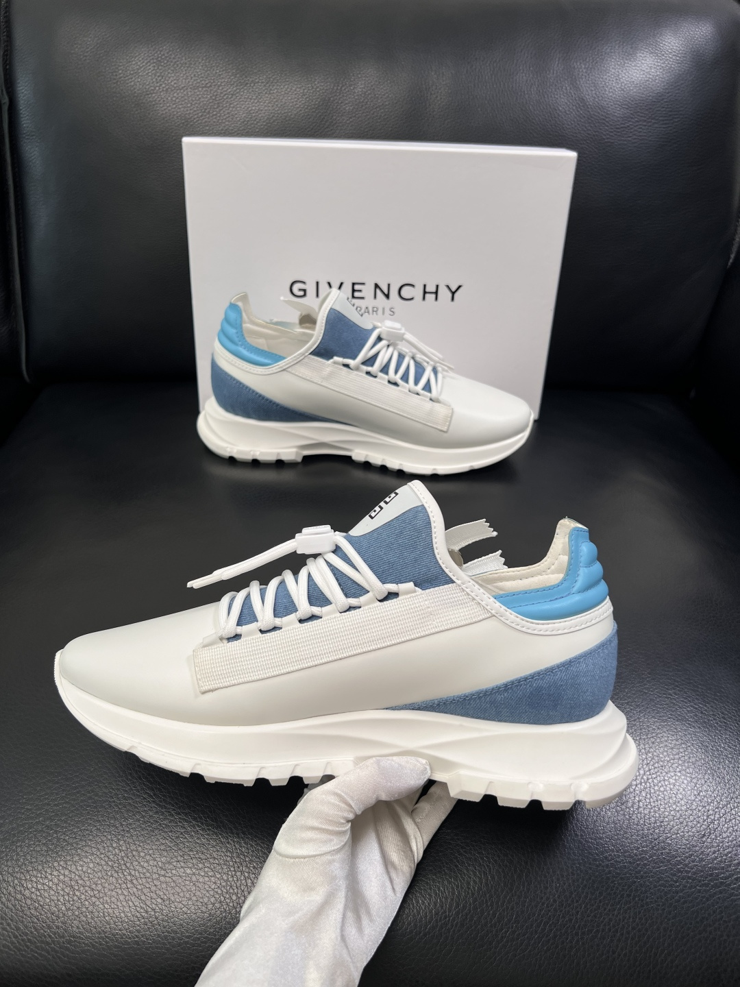 Givenchy  高品质   顶级工艺品  纪梵希  专柜新品同步，鞋面意大利进口牛皮面料，进口水染牛