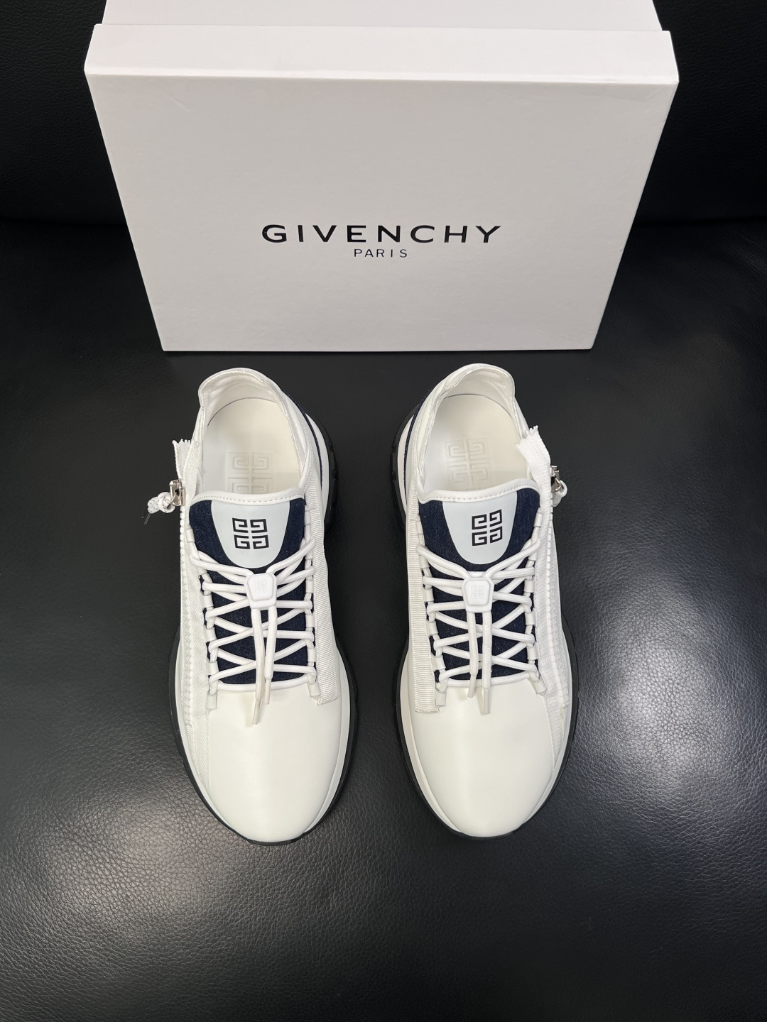 Givenchy  高品质   顶级工艺品  纪梵希  专柜新品同步，鞋面意大利进口牛皮面料，进口水染牛