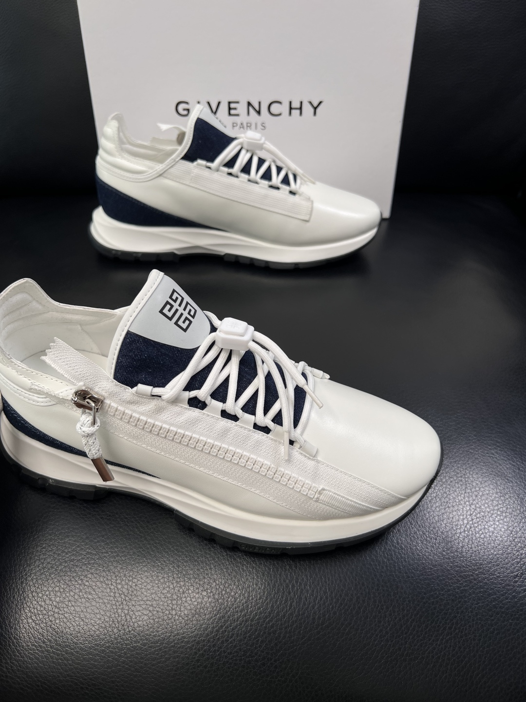 Givenchy  高品质   顶级工艺品  纪梵希  专柜新品同步，鞋面意大利进口牛皮面料，进口水染牛
