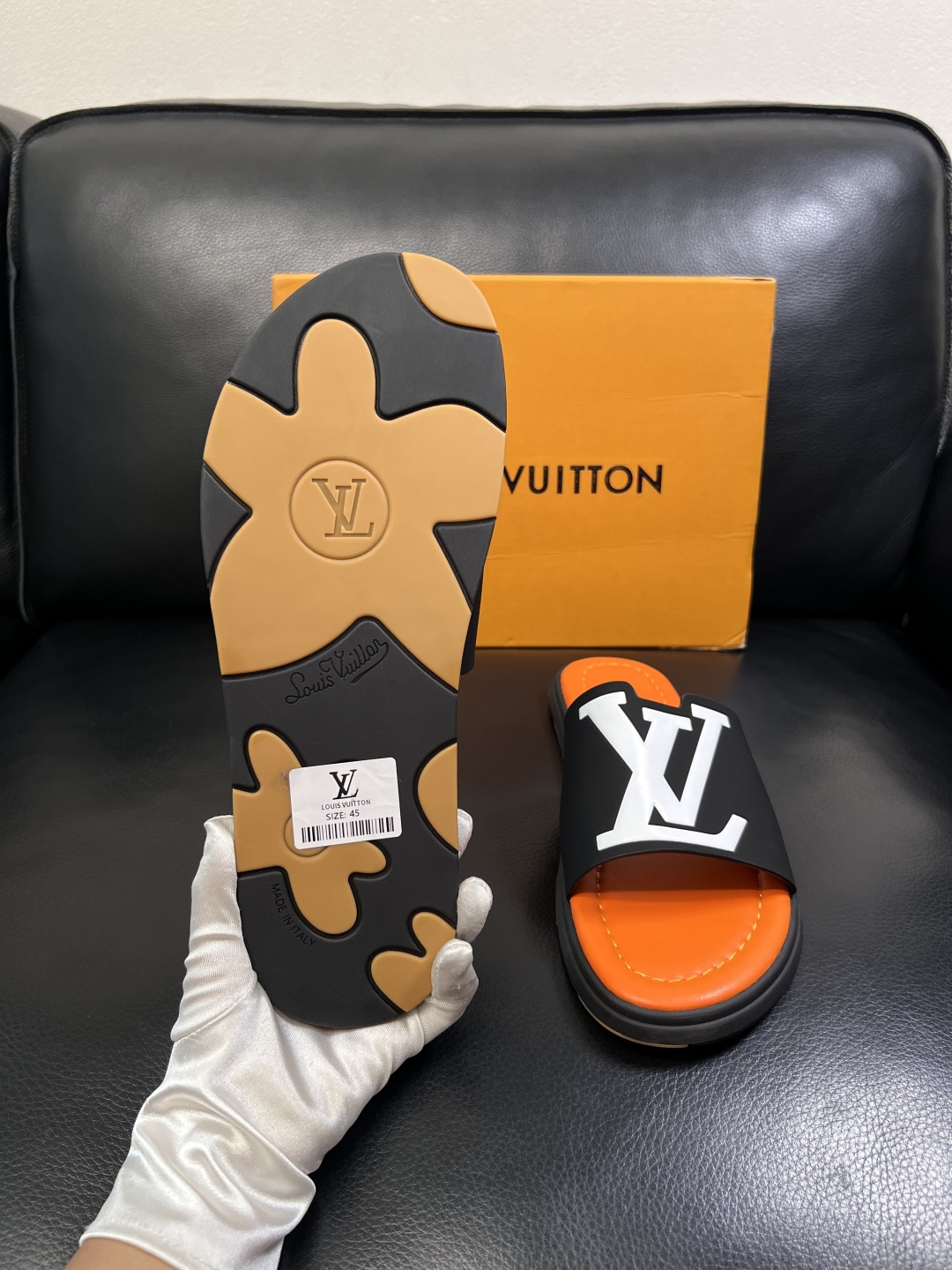 Lv  高品质  顶级工艺品  路易威登，拖鞋  专柜同步原厂配置，鞋面意大利进口，高品质拼接缤纷色彩复