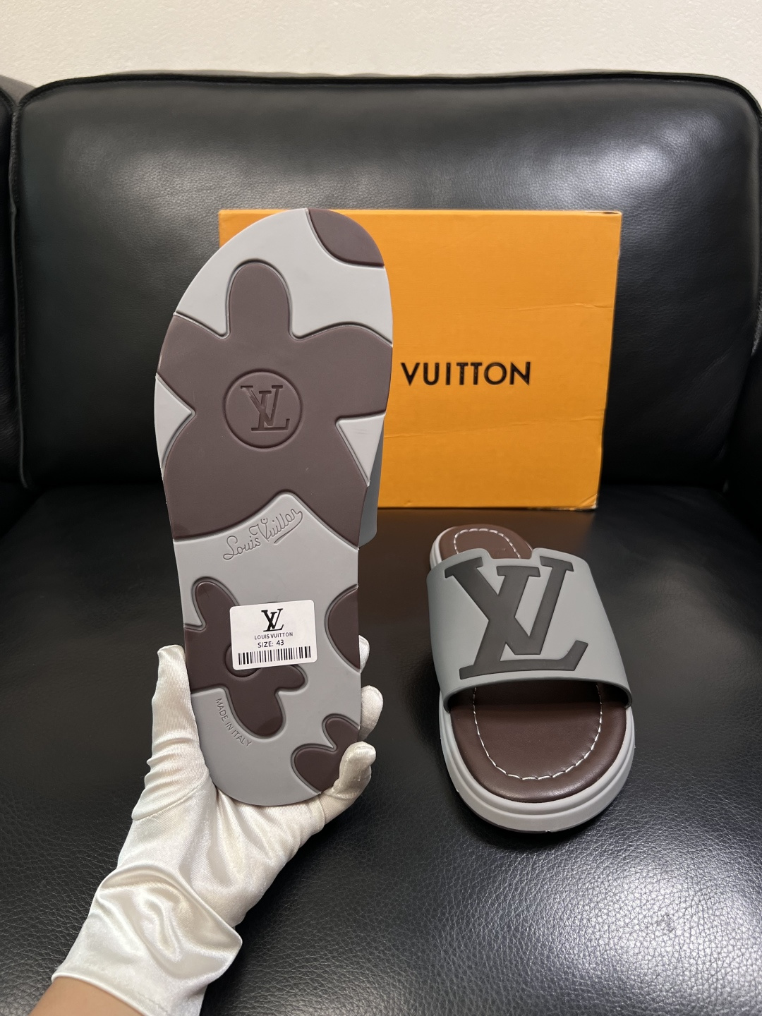 Lv  高品质  顶级工艺品  路易威登，拖鞋  专柜同步原厂配置，鞋面意大利进口，高品质拼接缤纷色彩复