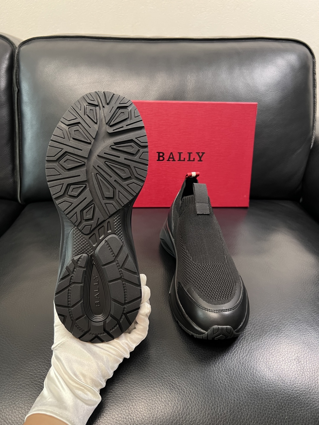 BALLY  高品质  顶级工艺品  巴利 专柜同原厂配置 ，鞋面意大利进口牛皮飞织面料，进口水染牛皮里