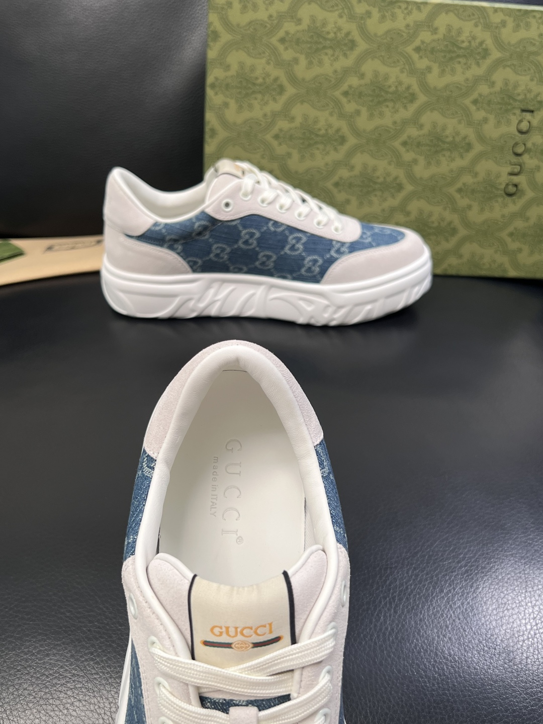 Gucci 高品质  顶级工艺品  古奇  专柜新款原厂配置，意大利进口牛皮面料，进口牛皮内里垫，透气舒