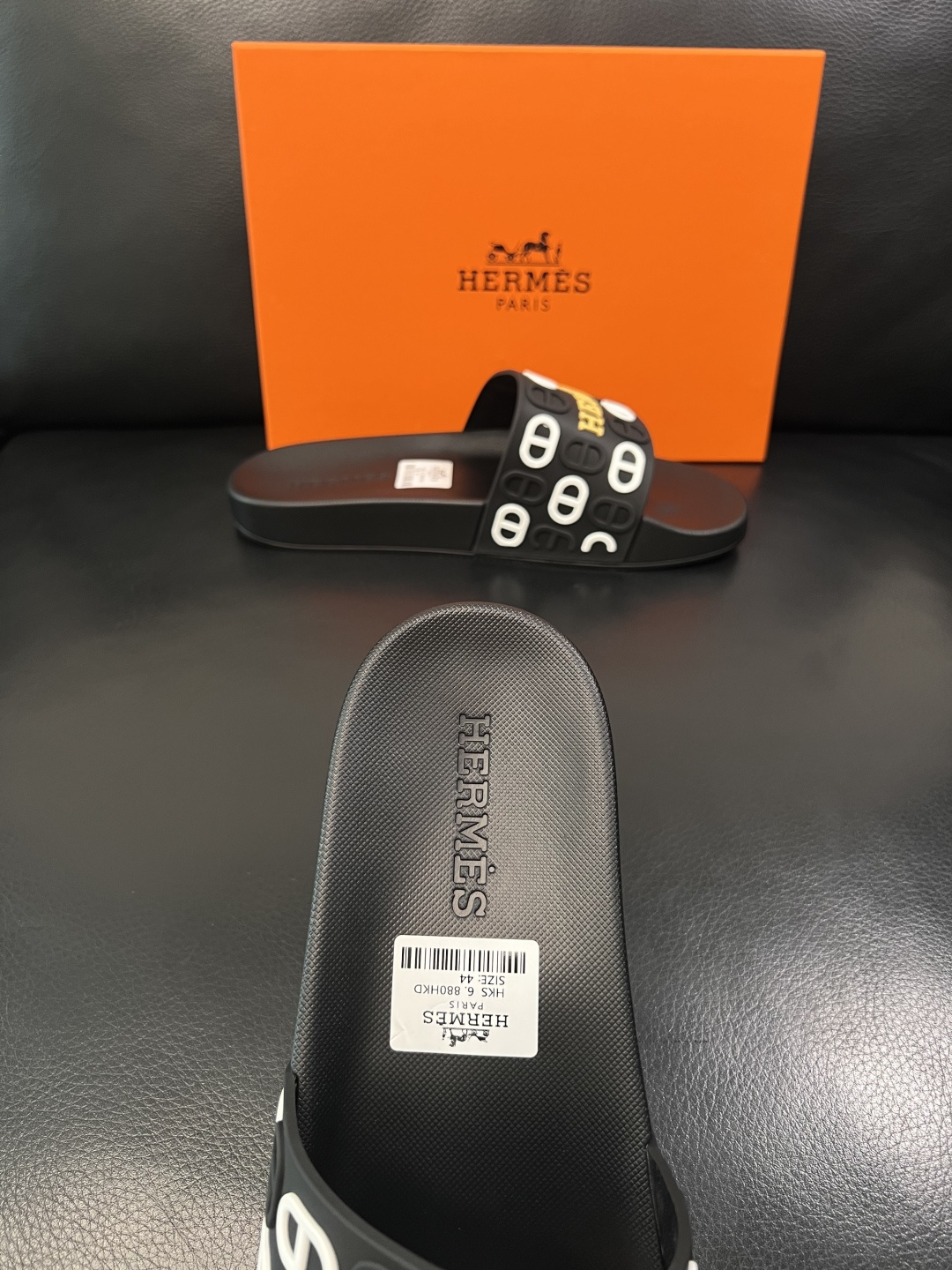 Hermes  高品质  顶级工艺品  爱马仕 拖鞋专柜同步发售原厂配置，意大利进口原版面料，高品质拼接