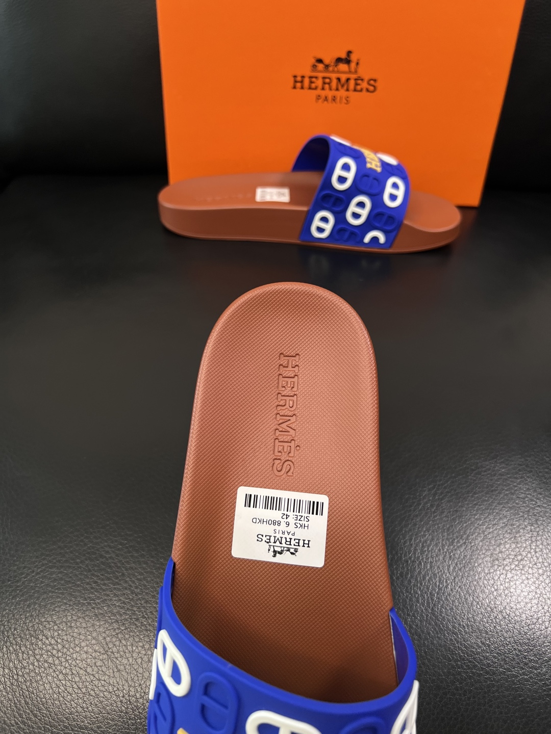 Hermes  高品质  顶级工艺品  爱马仕 拖鞋专柜同步发售原厂配置，意大利进口原版面料，高品质拼接