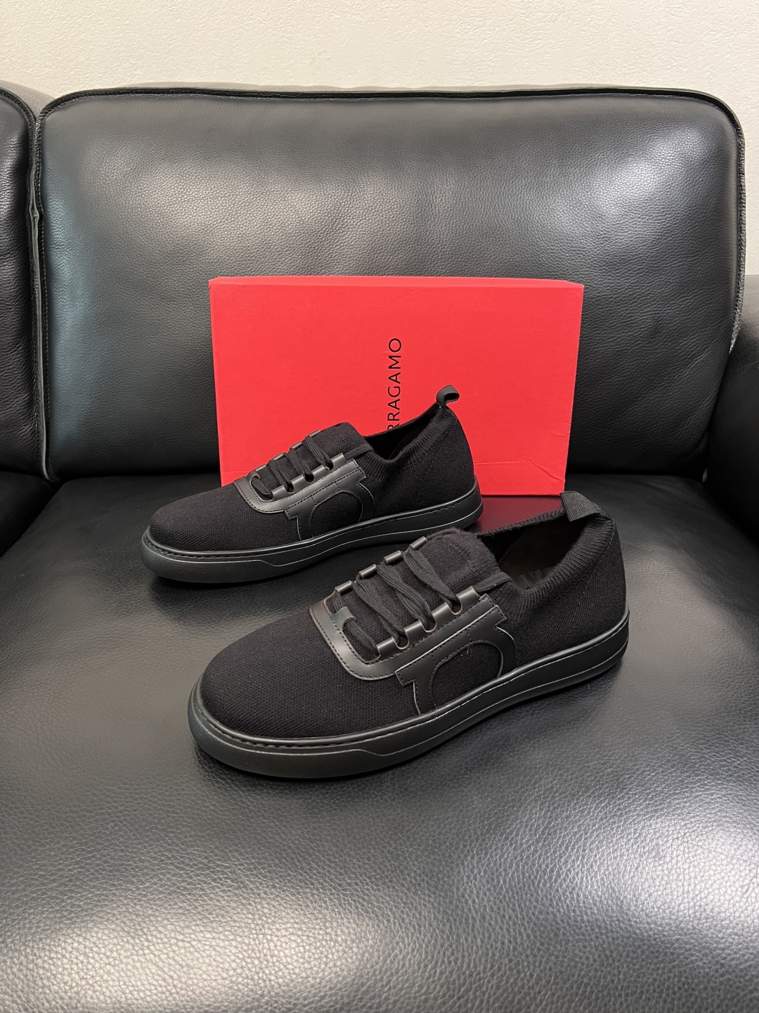 ⚠️只换码不退⚠️    Ferragamo  高品质   顶级工艺品  菲拉格慕  专柜新品同步，鞋面