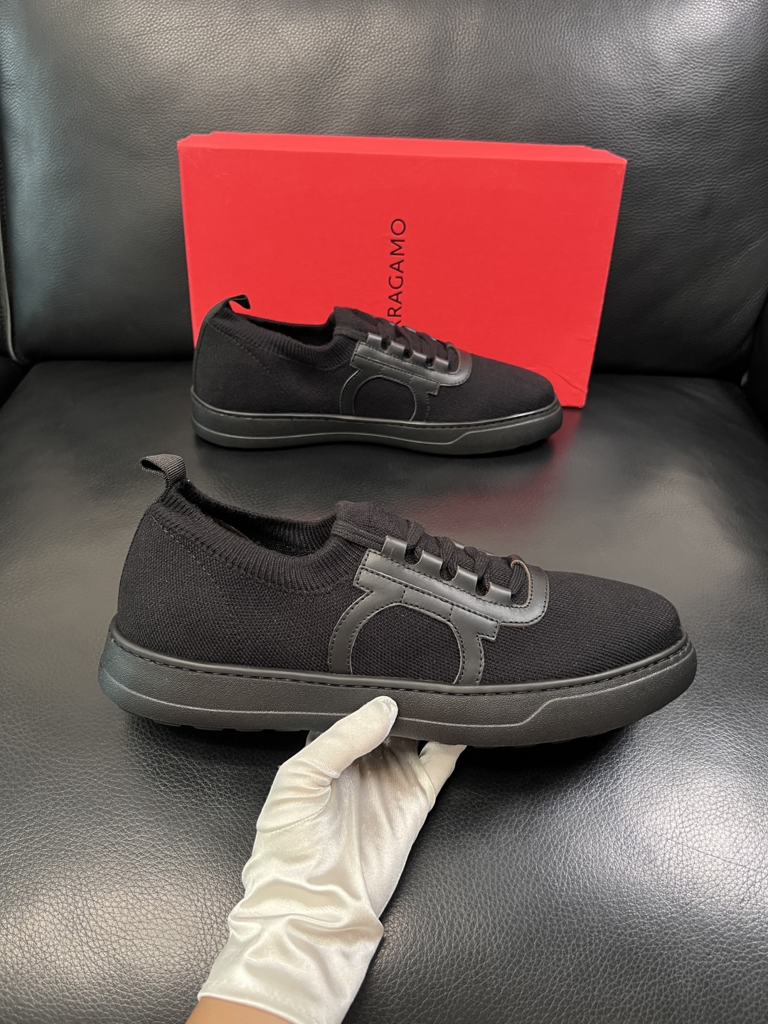⚠️只换码不退⚠️    Ferragamo  高品质   顶级工艺品  菲拉格慕  专柜新品同步，鞋面