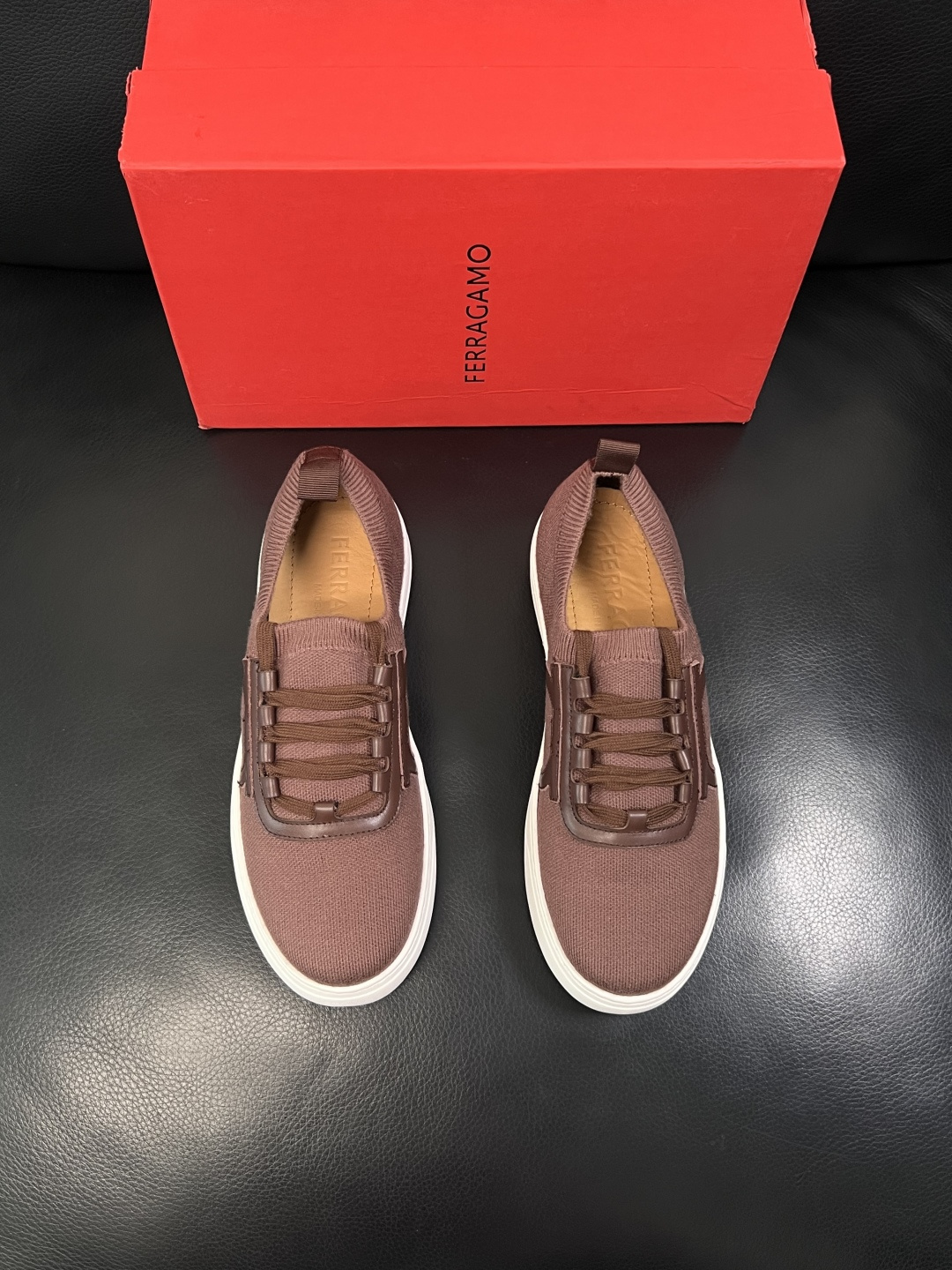 ⚠️只换码不退⚠️    Ferragamo  高品质   顶级工艺品  菲拉格慕  专柜新品同步，鞋面