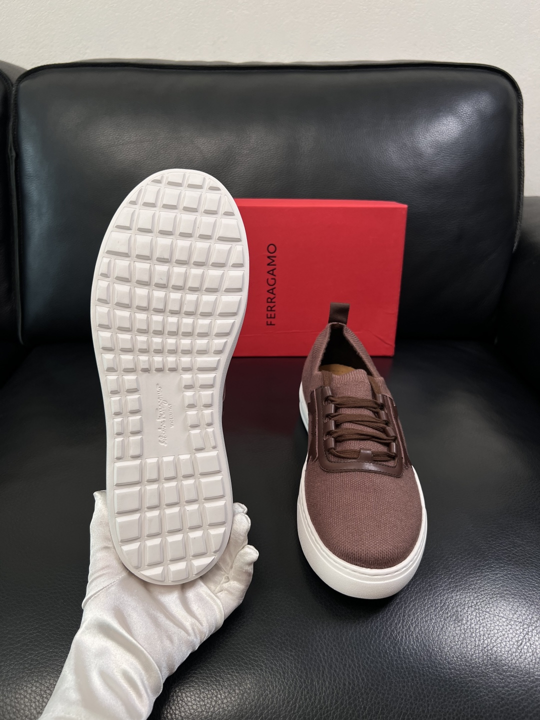⚠️只换码不退⚠️    Ferragamo  高品质   顶级工艺品  菲拉格慕  专柜新品同步，鞋面
