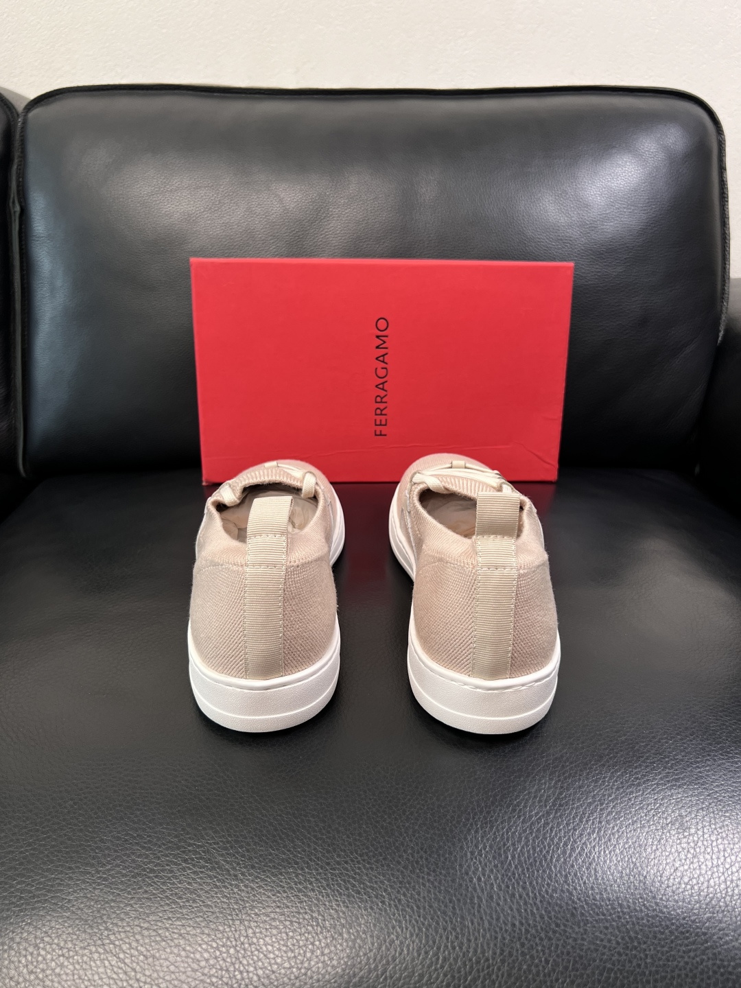 ⚠️只换码不退⚠️    Ferragamo  高品质   顶级工艺品  菲拉格慕  专柜新品同步，鞋面