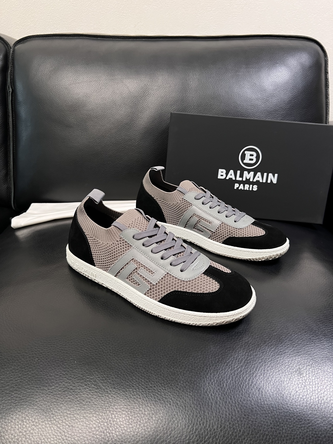 NO:854684,Just change the code without refund BALMAIN High-quality top crafts Balmain New products in the counter are synchronized, uppers are imported cowhide patchwork fabrics from Italy, imported water-dyed cowhide linings, soles are specially provided by the original factory, exclusive movable molded soles are super comfortable, original factory and single goods, high quality, welcome to compare, code number 39-44 (customized 38 45 46 47),, balmain, balmain, cowhide19860909只换码不退 BALMAIN 高品质 顶级工艺品 巴尔曼 专柜新品同步,鞋面意大利进口牛皮拼布面料,进口水染牛皮内里垫,鞋底原厂特供原版底,独家活动成型底超级舒适,原厂跟单货, 高品质,欢迎对比,码数 39-44(订做38 45 46 47),,balmain,balmain,cowhide,Men's shoes