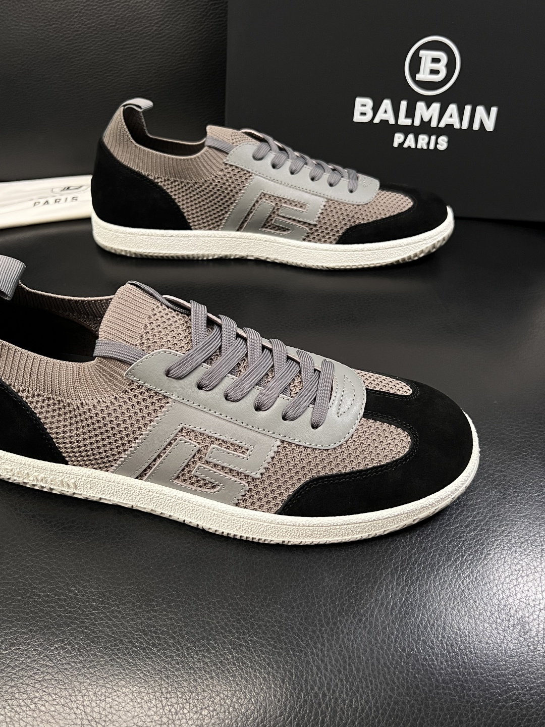 ⚠️只换码不退⚠️    BALMAIN  高品质  顶级工艺品  巴尔曼  专柜新品同步，鞋面意大利进