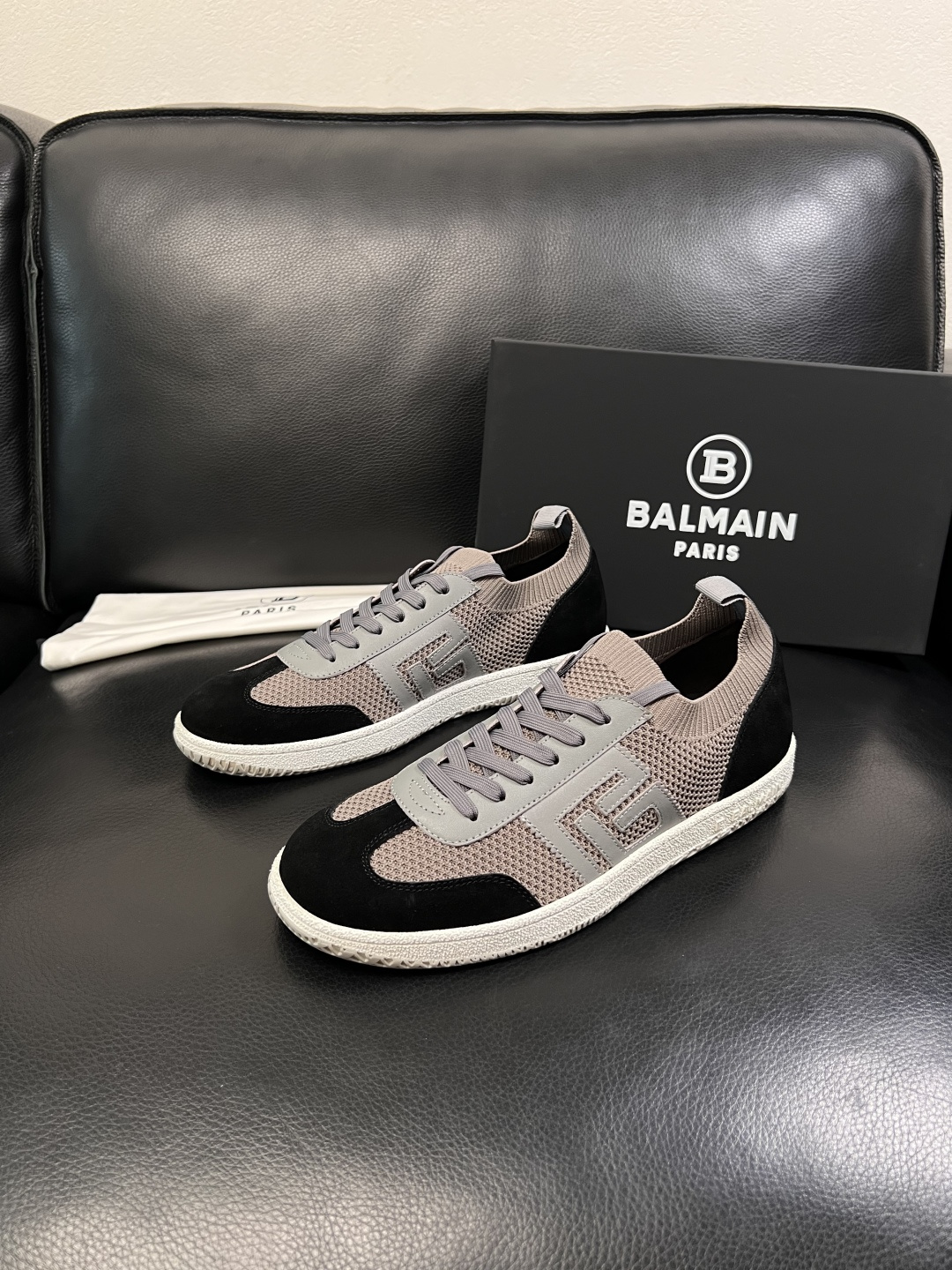 ⚠️只换码不退⚠️    BALMAIN  高品质  顶级工艺品  巴尔曼  专柜新品同步，鞋面意大利进