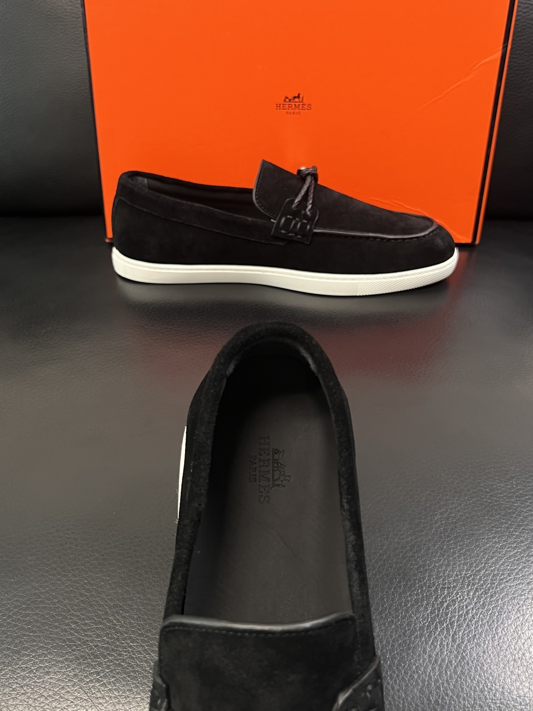 Hermes  高品质  顶级工艺品  爱马仕 专柜同步发售原厂配置，意大利进口原版牛皮面料，高品质拼接