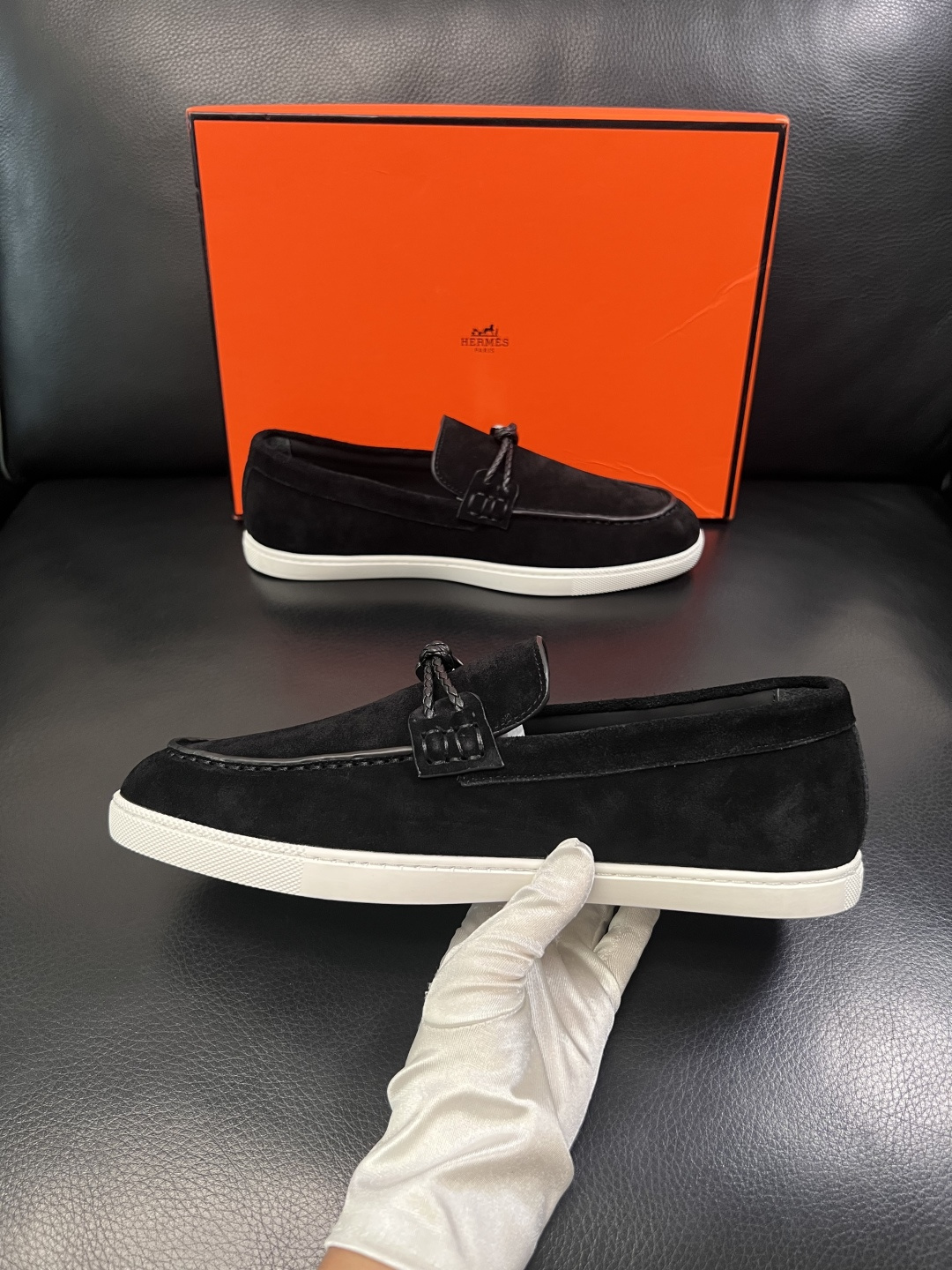 Hermes  高品质  顶级工艺品  爱马仕 专柜同步发售原厂配置，意大利进口原版牛皮面料，高品质拼接