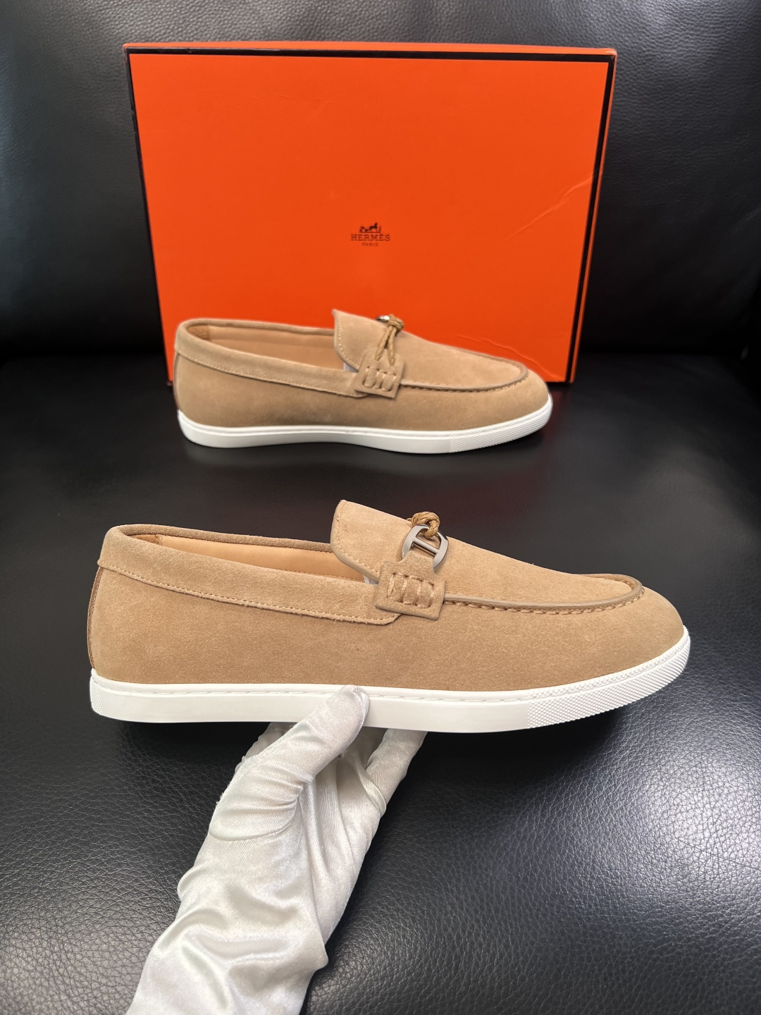 Hermes  高品质  顶级工艺品  爱马仕 专柜同步发售原厂配置，意大利进口原版牛皮面料，高品质拼接