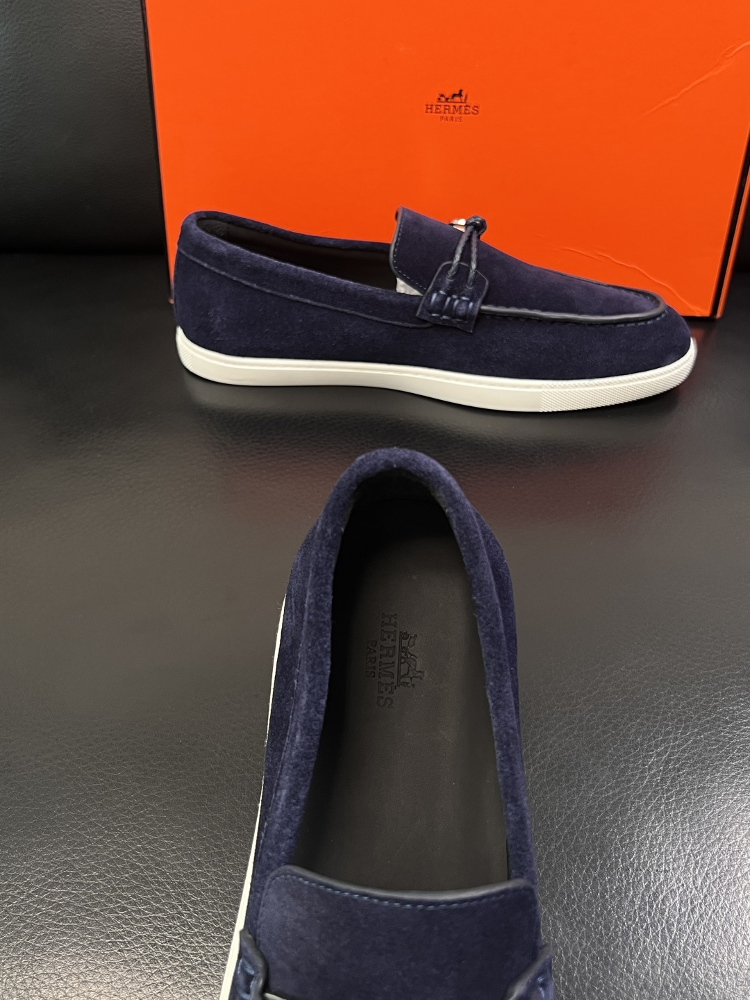 Hermes  高品质  顶级工艺品  爱马仕 专柜同步发售原厂配置，意大利进口原版牛皮面料，高品质拼接