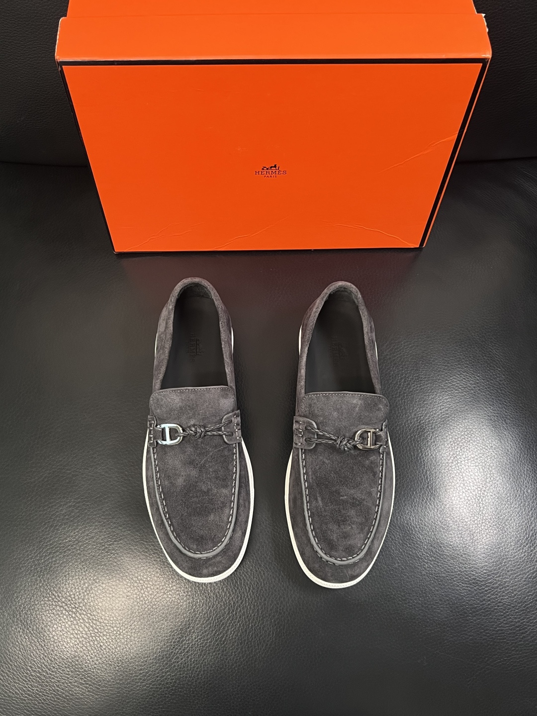 Hermes  高品质  顶级工艺品  爱马仕 专柜同步发售原厂配置，意大利进口原版牛皮面料，高品质拼接