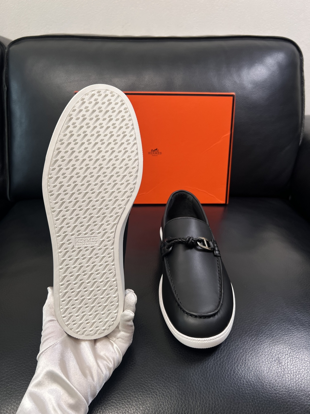 Hermes  高品质  顶级工艺品  爱马仕 专柜同步发售原厂配置，意大利进口原版牛皮面料，高品质拼接