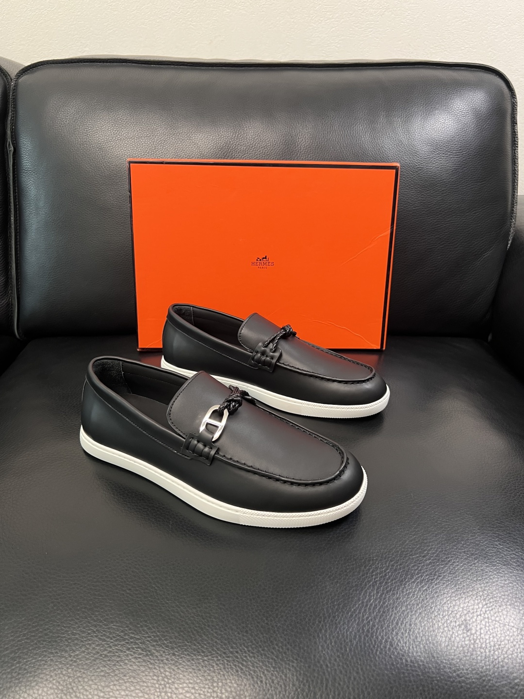 Hermes  高品质  顶级工艺品  爱马仕 专柜同步发售原厂配置，意大利进口原版牛皮面料，高品质拼接