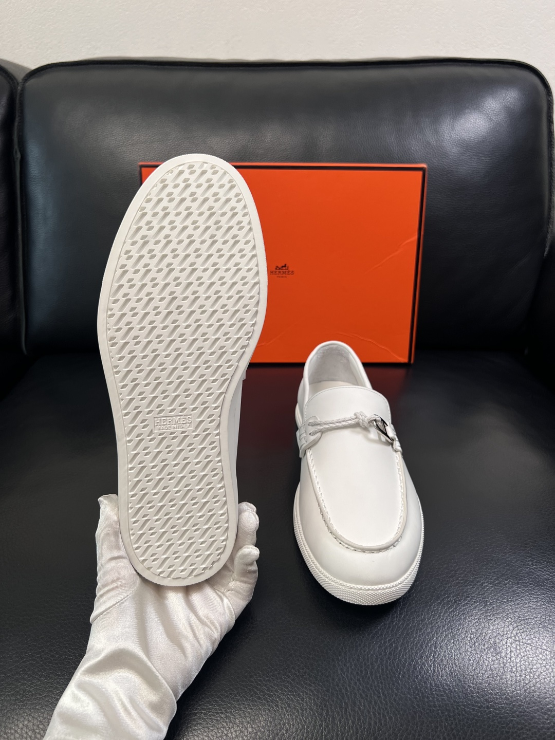 Hermes  高品质  顶级工艺品  爱马仕 专柜同步发售原厂配置，意大利进口原版牛皮面料，高品质拼接
