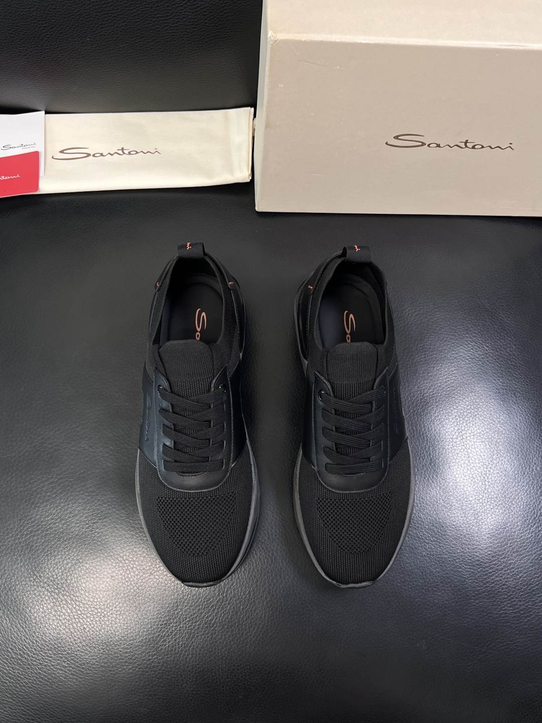 Santoni  高品质    顶级工艺品  圣东尼  专柜新品同步，鞋面意大利进口牛皮飞织面料，进口水