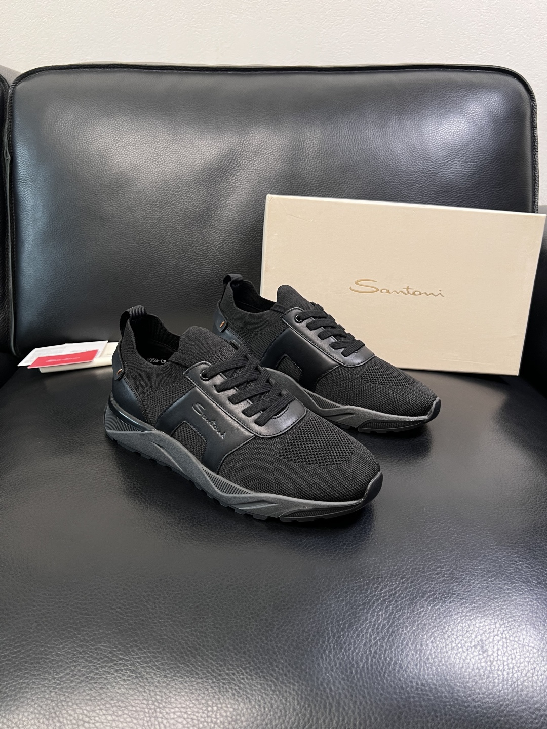Santoni  高品质    顶级工艺品  圣东尼  专柜新品同步，鞋面意大利进口牛皮飞织面料，进口水