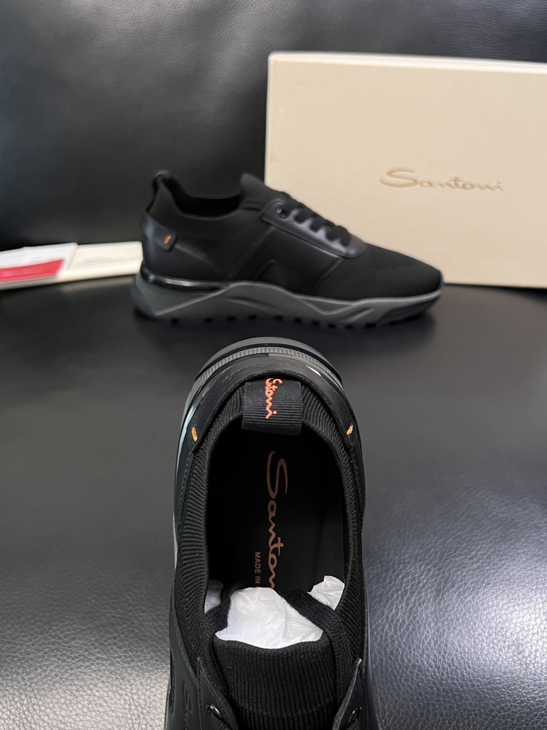 Santoni  高品质    顶级工艺品  圣东尼  专柜新品同步，鞋面意大利进口牛皮飞织面料，进口水