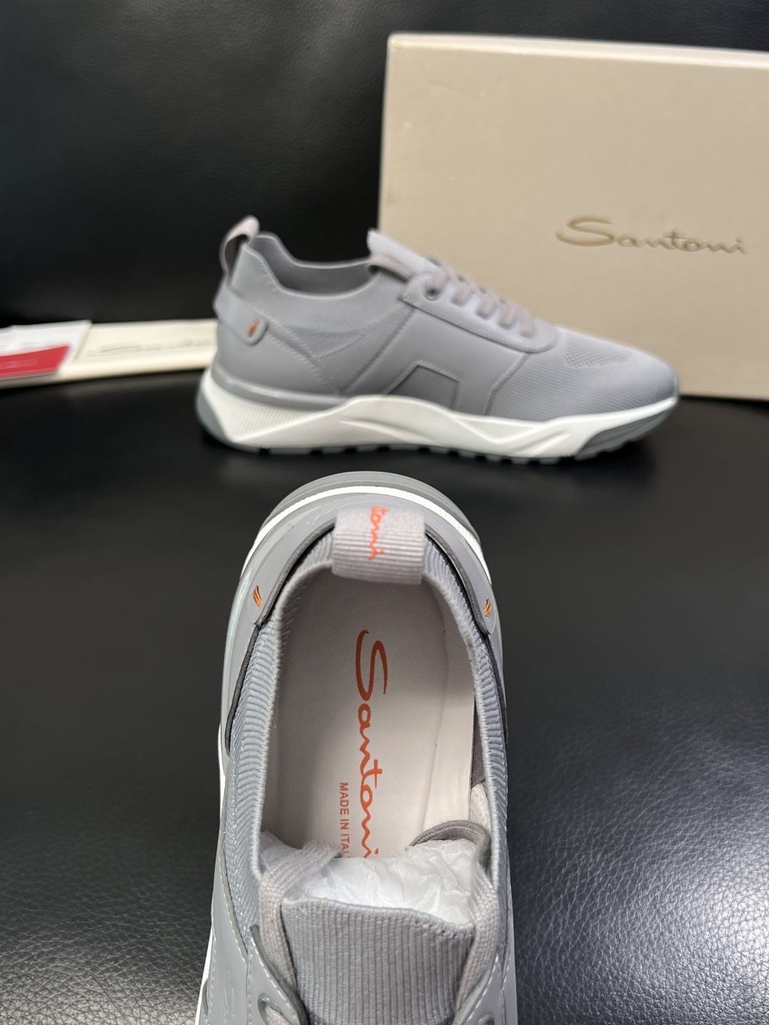 Santoni  高品质    顶级工艺品  圣东尼  专柜新品同步，鞋面意大利进口牛皮飞织面料，进口水