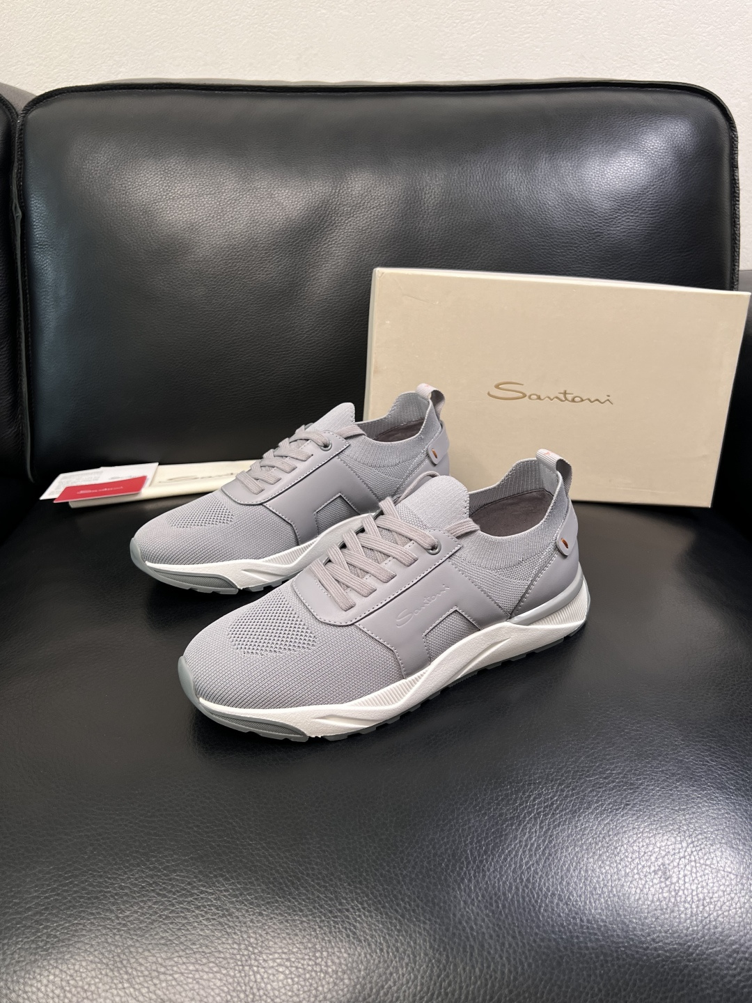 Santoni  高品质    顶级工艺品  圣东尼  专柜新品同步，鞋面意大利进口牛皮飞织面料，进口水