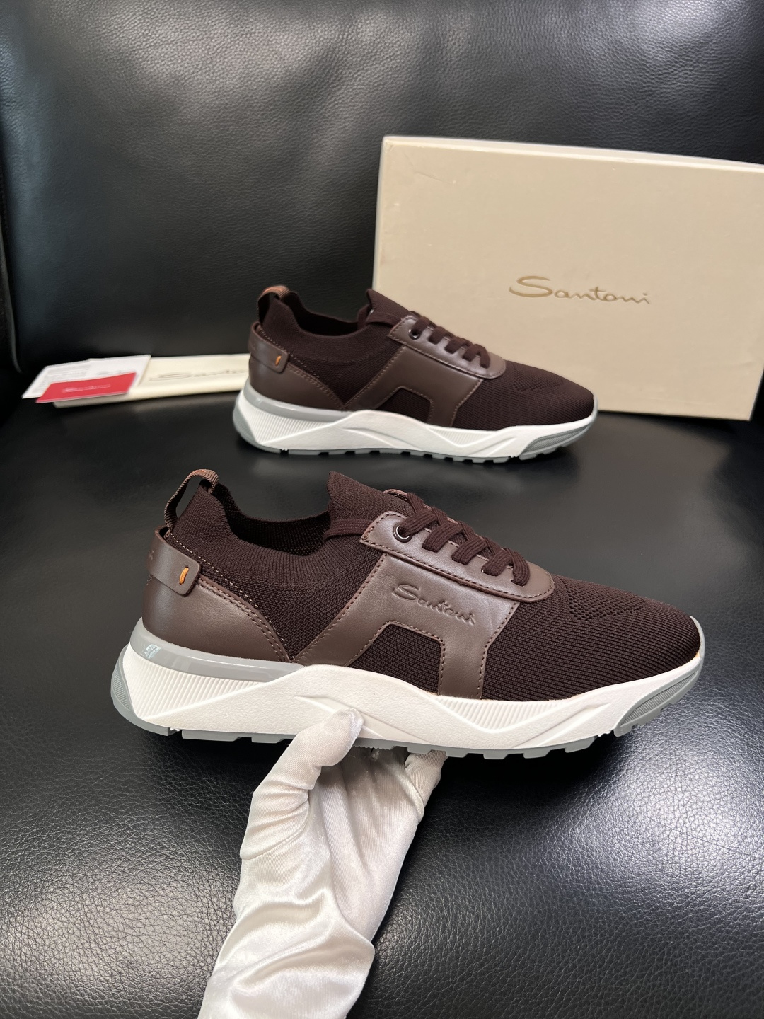 Santoni  高品质    顶级工艺品  圣东尼  专柜新品同步，鞋面意大利进口牛皮飞织面料，进口水