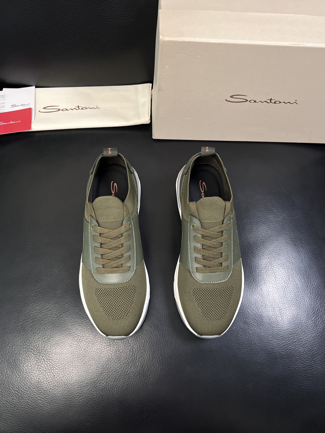 Santoni  高品质    顶级工艺品  圣东尼  专柜新品同步，鞋面意大利进口牛皮飞织面料，进口水