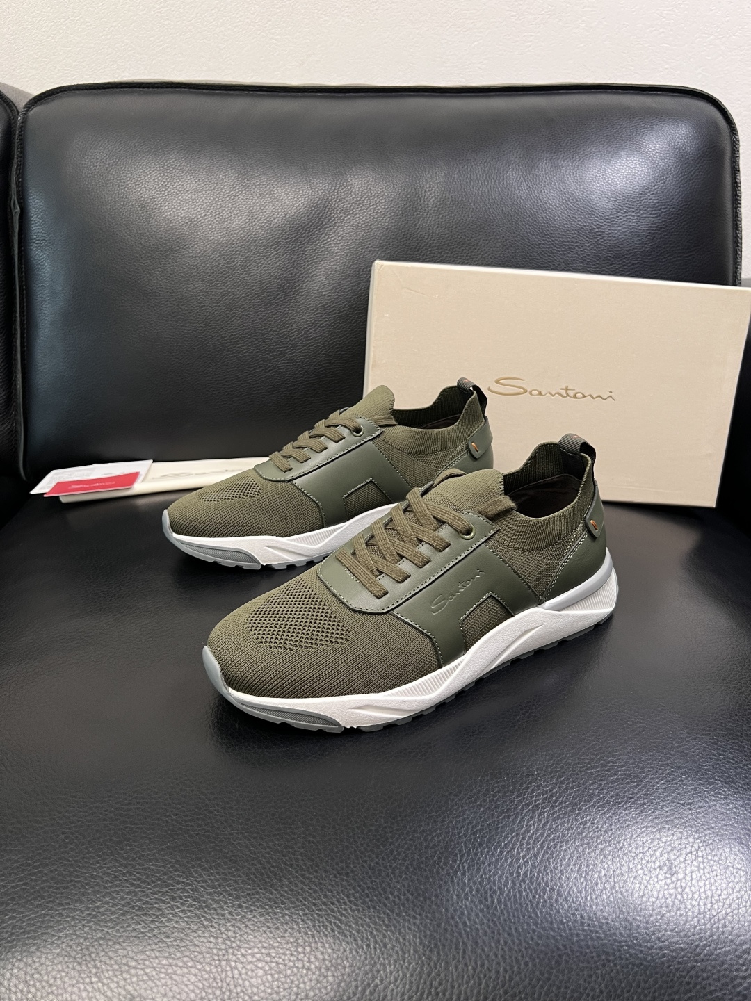 Santoni  高品质    顶级工艺品  圣东尼  专柜新品同步，鞋面意大利进口牛皮飞织面料，进口水