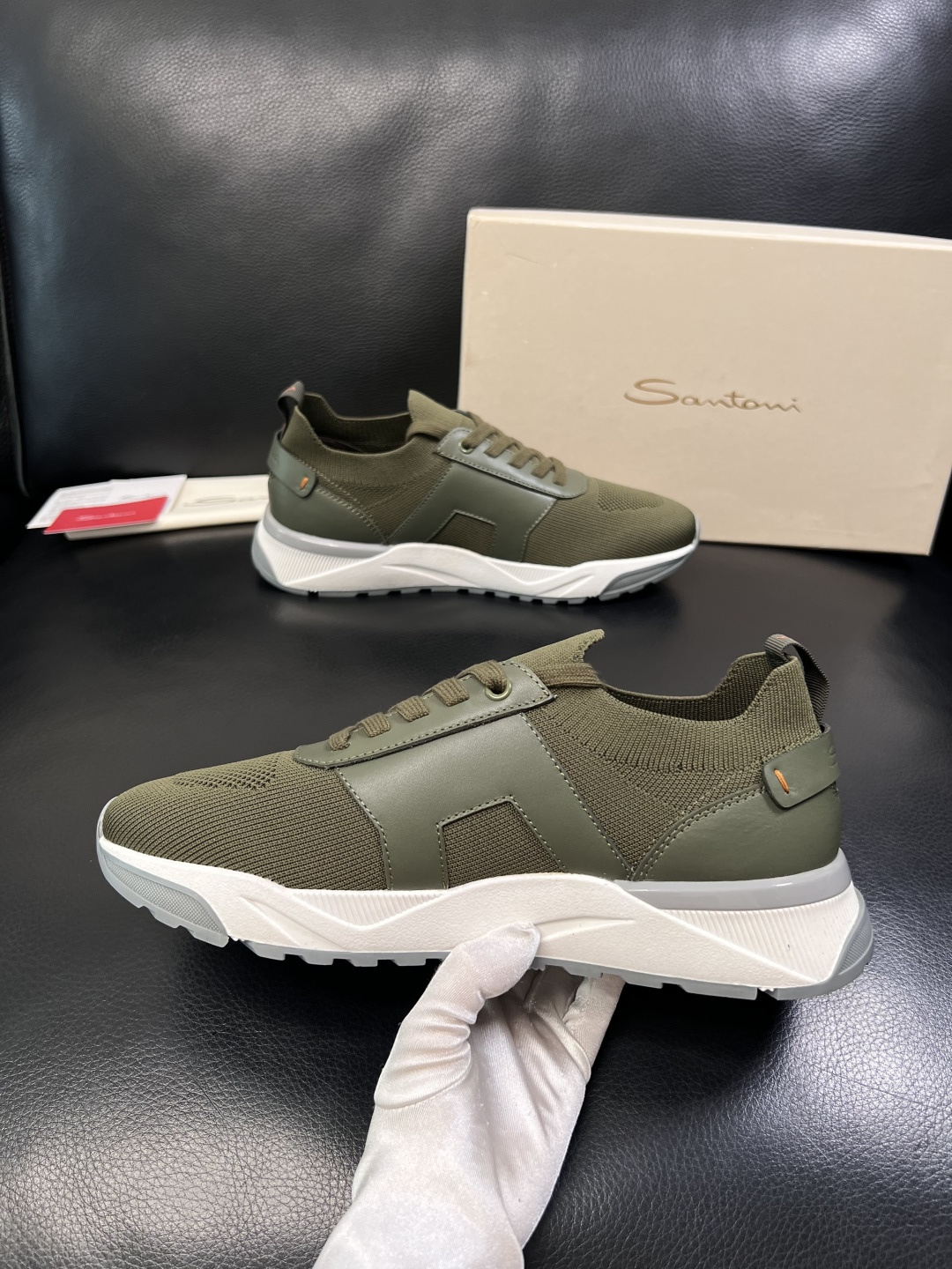 Santoni  高品质    顶级工艺品  圣东尼  专柜新品同步，鞋面意大利进口牛皮飞织面料，进口水