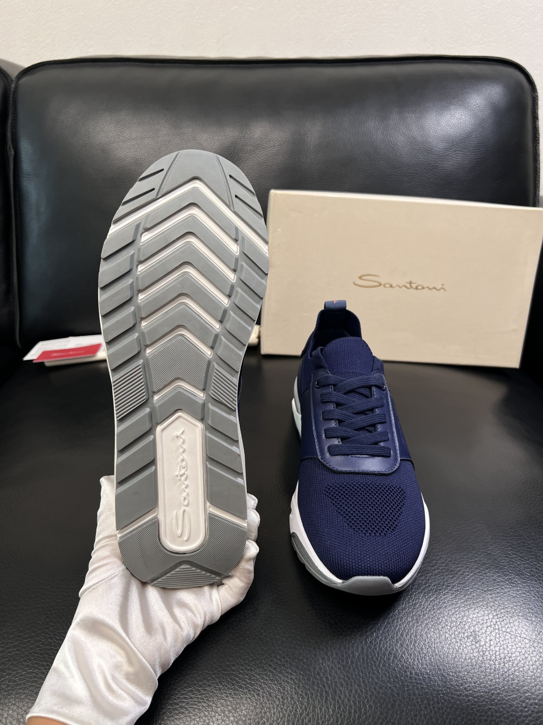 Santoni  高品质    顶级工艺品  圣东尼  专柜新品同步，鞋面意大利进口牛皮飞织面料，进口水