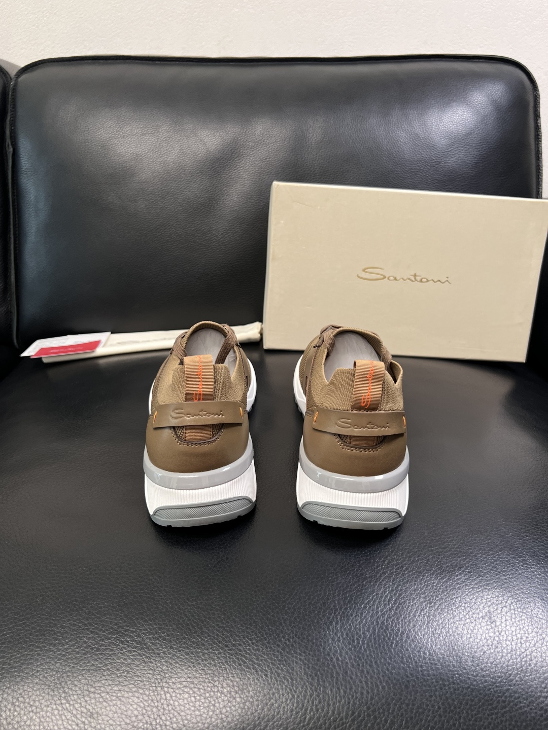 Santoni  高品质    顶级工艺品  圣东尼  专柜新品同步，鞋面意大利进口牛皮飞织面料，进口水