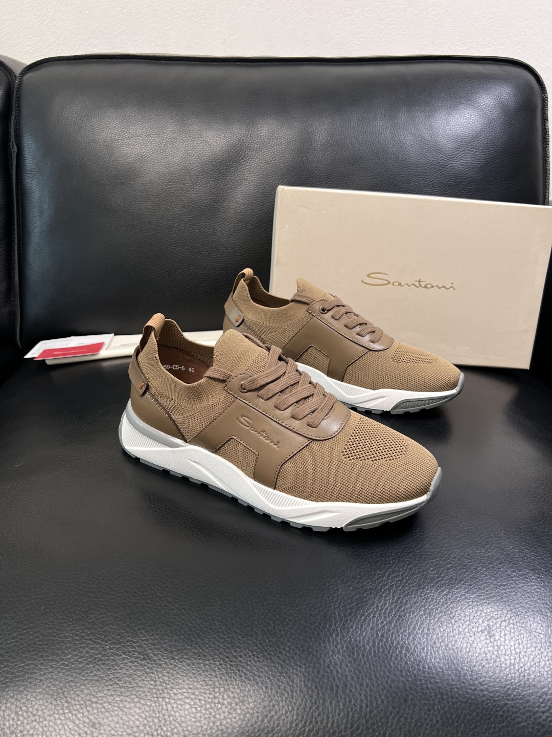 Santoni  高品质    顶级工艺品  圣东尼  专柜新品同步，鞋面意大利进口牛皮飞织面料，进口水
