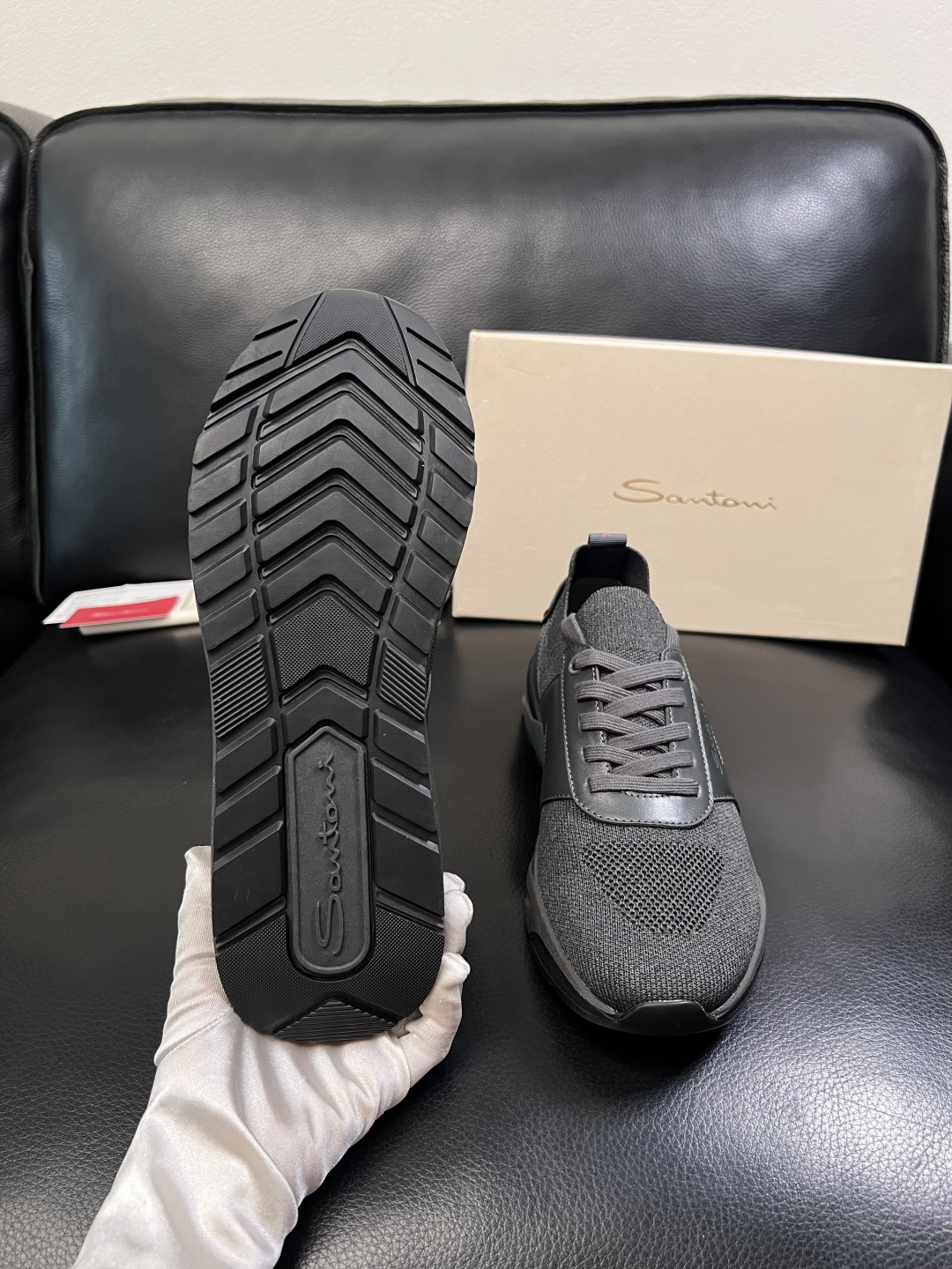 Santoni  高品质    顶级工艺品  圣东尼  专柜新品同步，鞋面意大利进口牛皮飞织面料，进口水