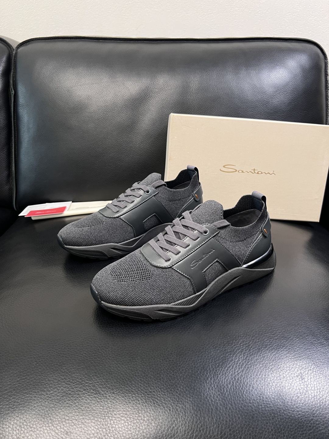 Santoni  高品质    顶级工艺品  圣东尼  专柜新品同步，鞋面意大利进口牛皮飞织面料，进口水