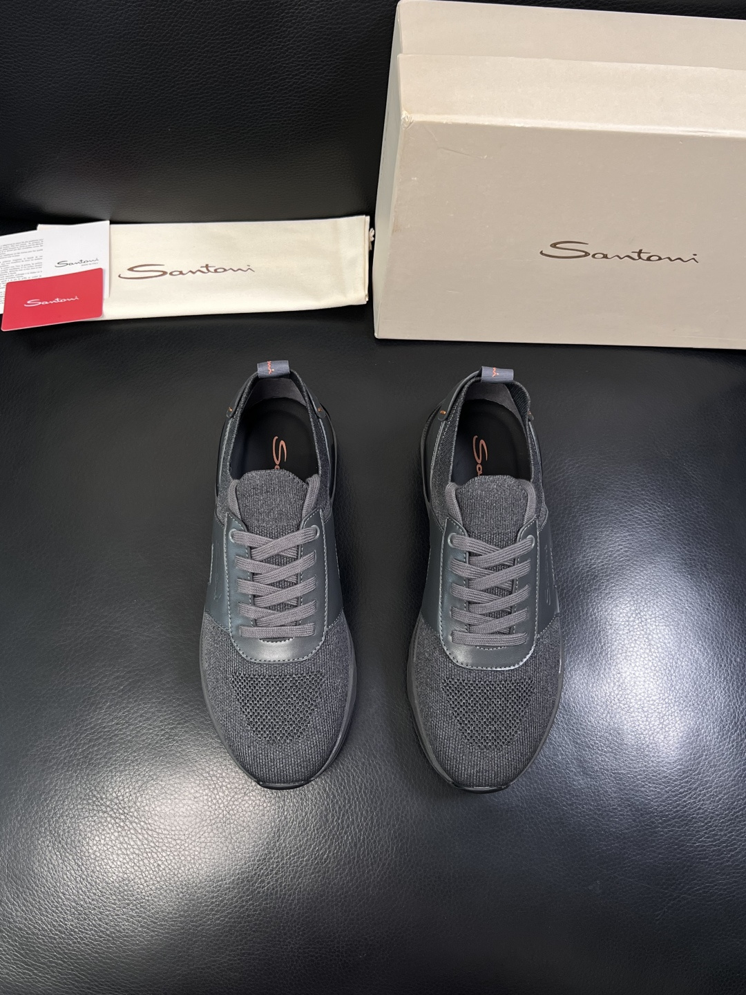 Santoni  高品质    顶级工艺品  圣东尼  专柜新品同步，鞋面意大利进口牛皮飞织面料，进口水