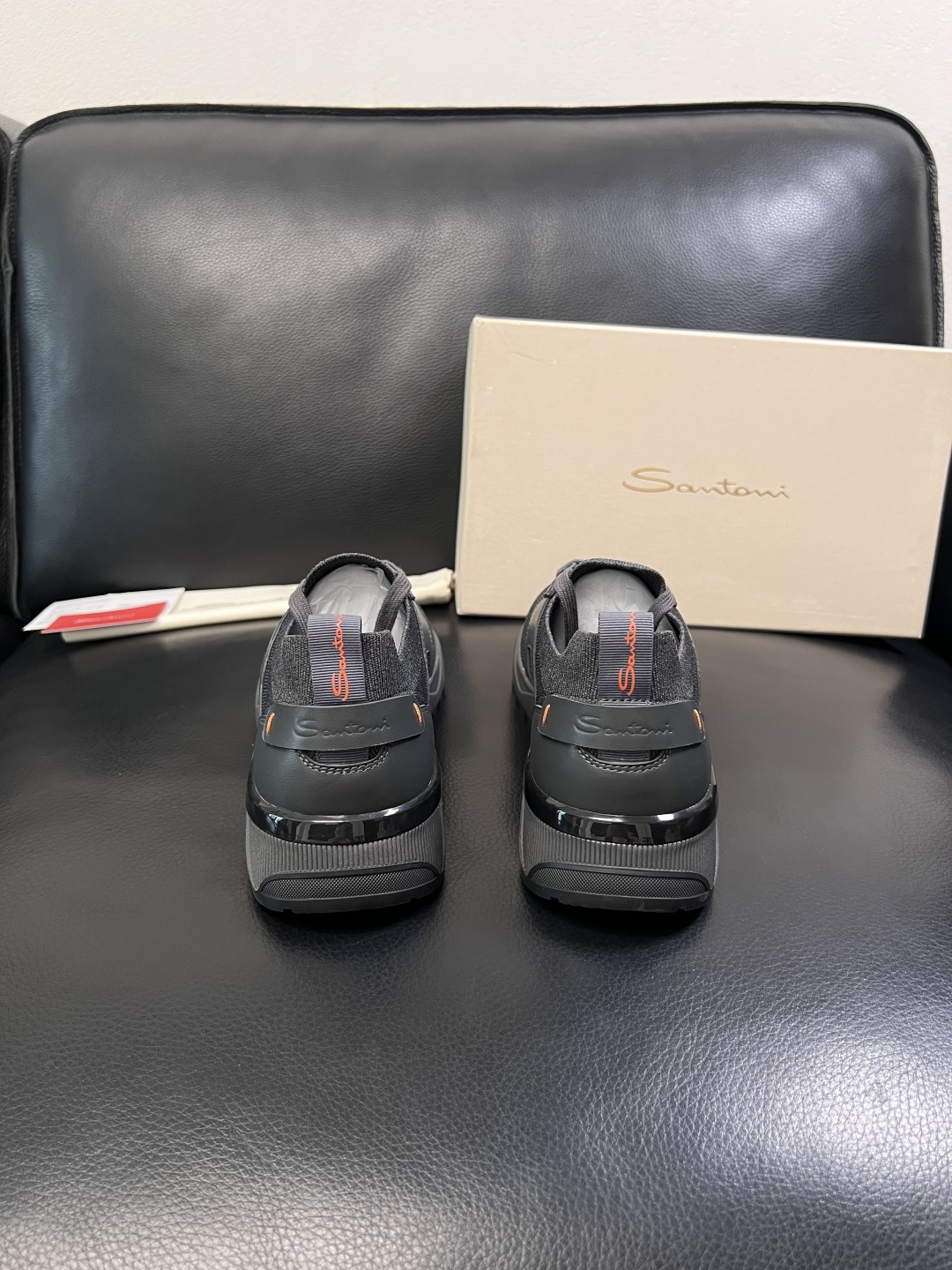Santoni  高品质    顶级工艺品  圣东尼  专柜新品同步，鞋面意大利进口牛皮飞织面料，进口水