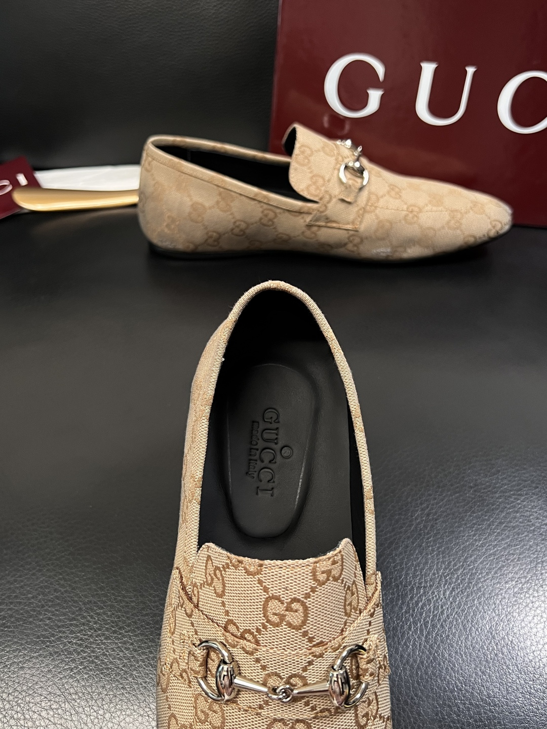 Gucci 高品质  顶级工艺品  古奇  皮鞋专柜新款原厂配置，意大利进口牛皮面料，进口牛皮内里垫，透