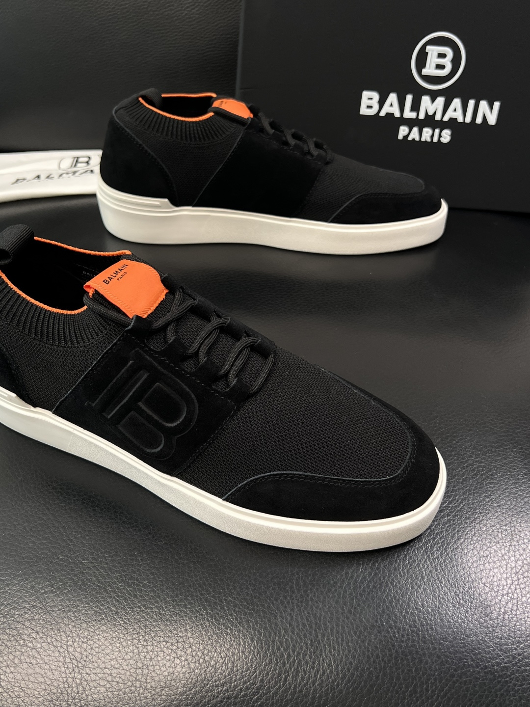 ⚠️只换码不退⚠️    BALMAIN  高品质  顶级工艺品  巴尔曼  专柜新品同步，鞋面意大利进
