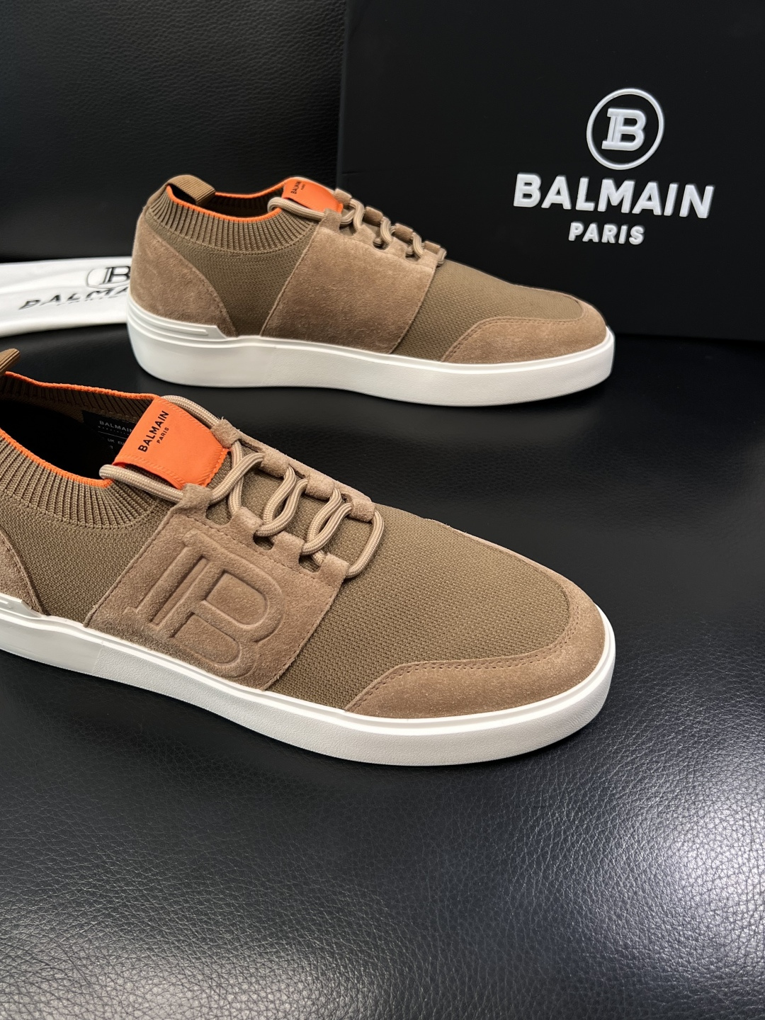 ⚠️只换码不退⚠️    BALMAIN  高品质  顶级工艺品  巴尔曼  专柜新品同步，鞋面意大利进