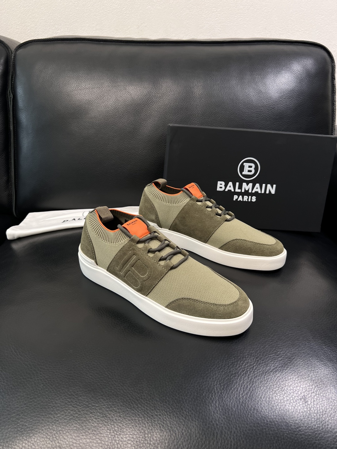 ⚠️只换码不退⚠️    BALMAIN  高品质  顶级工艺品  巴尔曼  专柜新品同步，鞋面意大利进