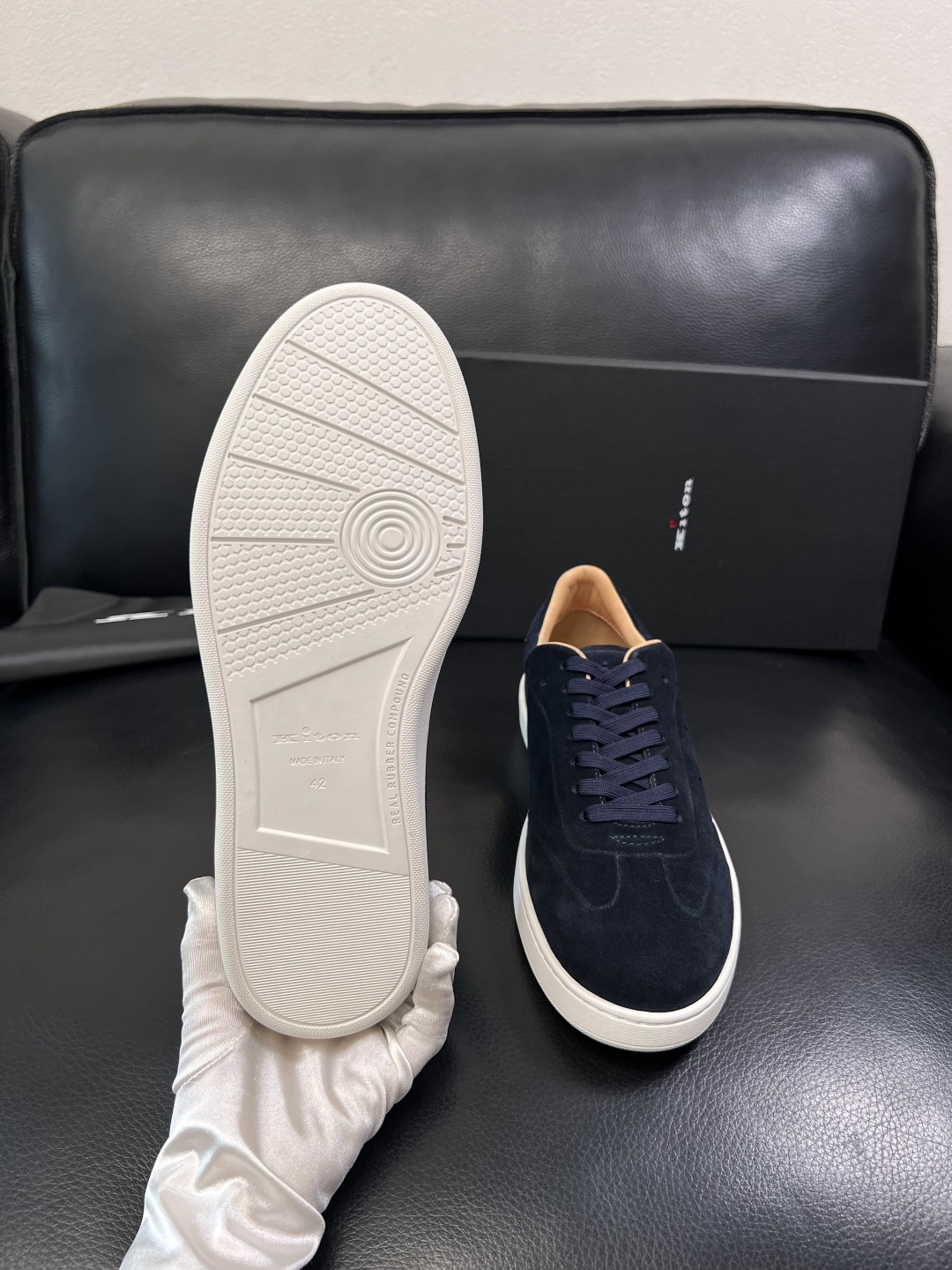 ⚠️只换码不退⚠️    kiton  高品质   顶级工艺品  专柜新品同步，鞋面意大利进口牛皮面料，