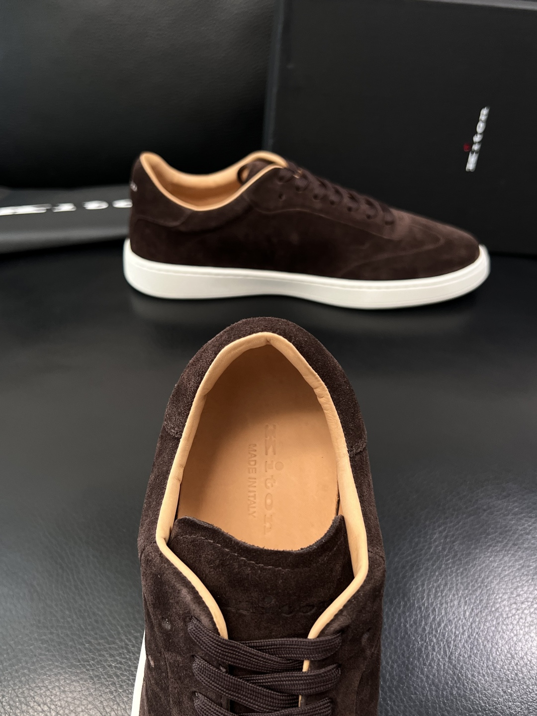 ⚠️只换码不退⚠️    kiton  高品质   顶级工艺品  专柜新品同步，鞋面意大利进口牛皮面料，